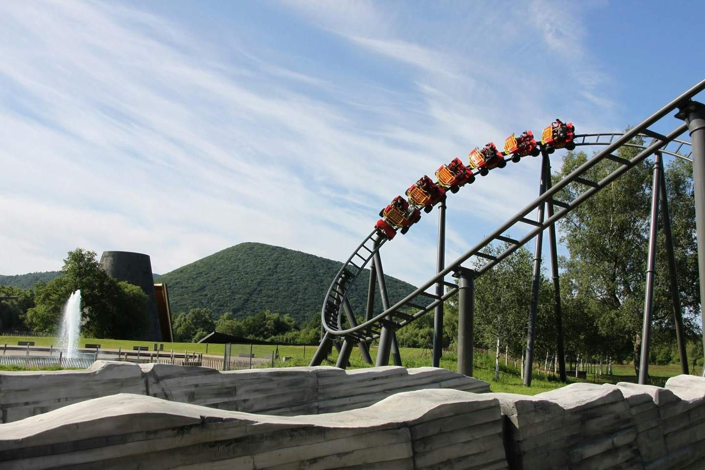 le roller coaster "Namazu" élu meilleure attraction européenne en 2021 !