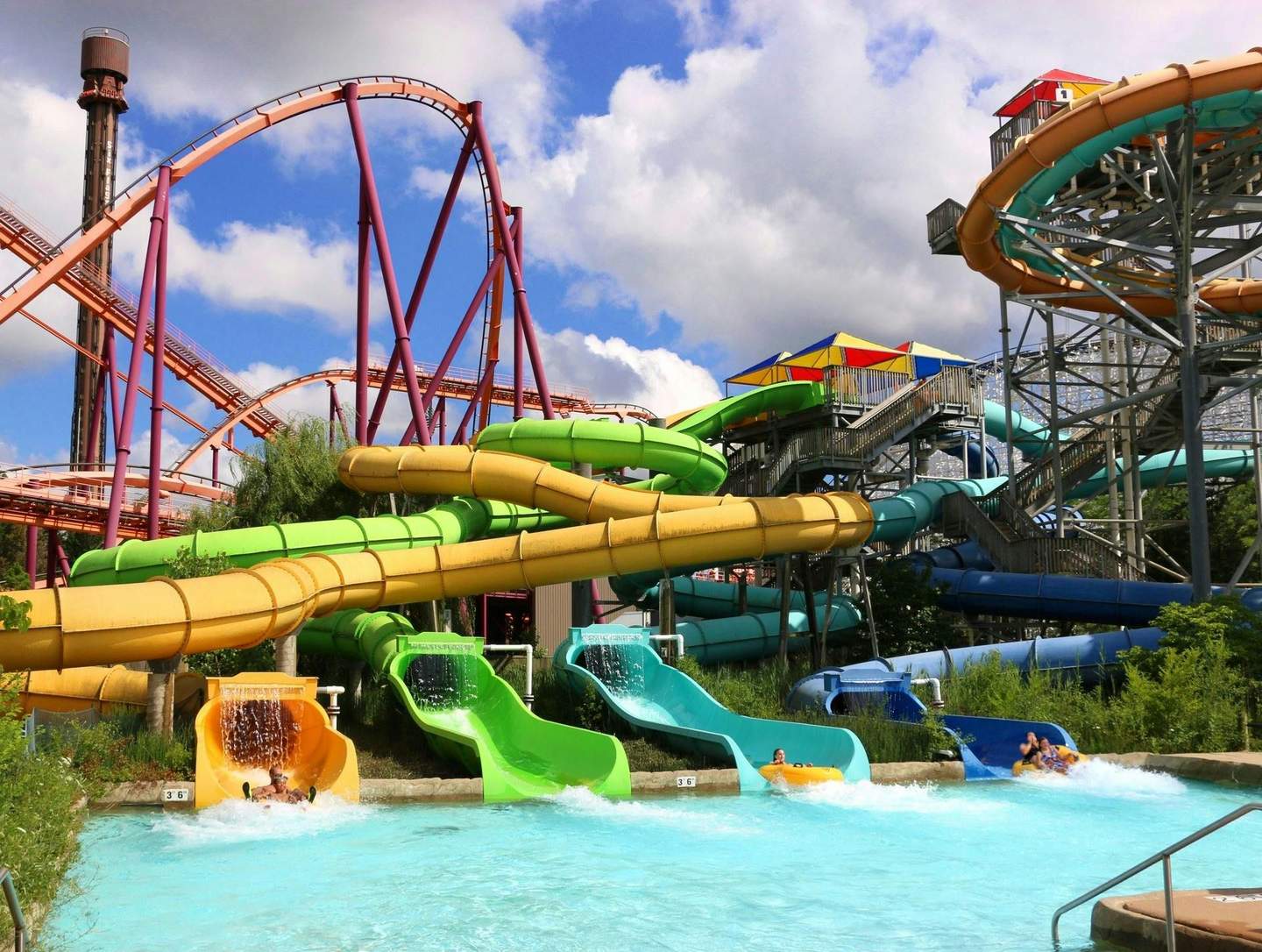 Six Flags Hurricane Harbor Chicago
