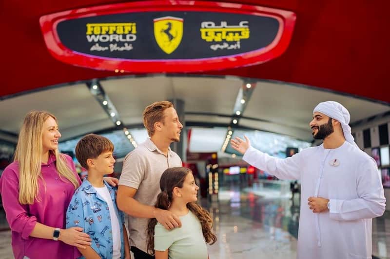 Abu Dhabi: Private Tour from Dubai + Grand Mosque + Ferrari World