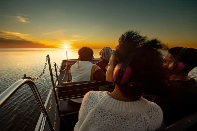 Kissimmee: 1-Hr Boggy Creek Sunset Everglades Airboat Tour