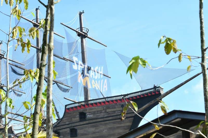 SplashMania WaterPark